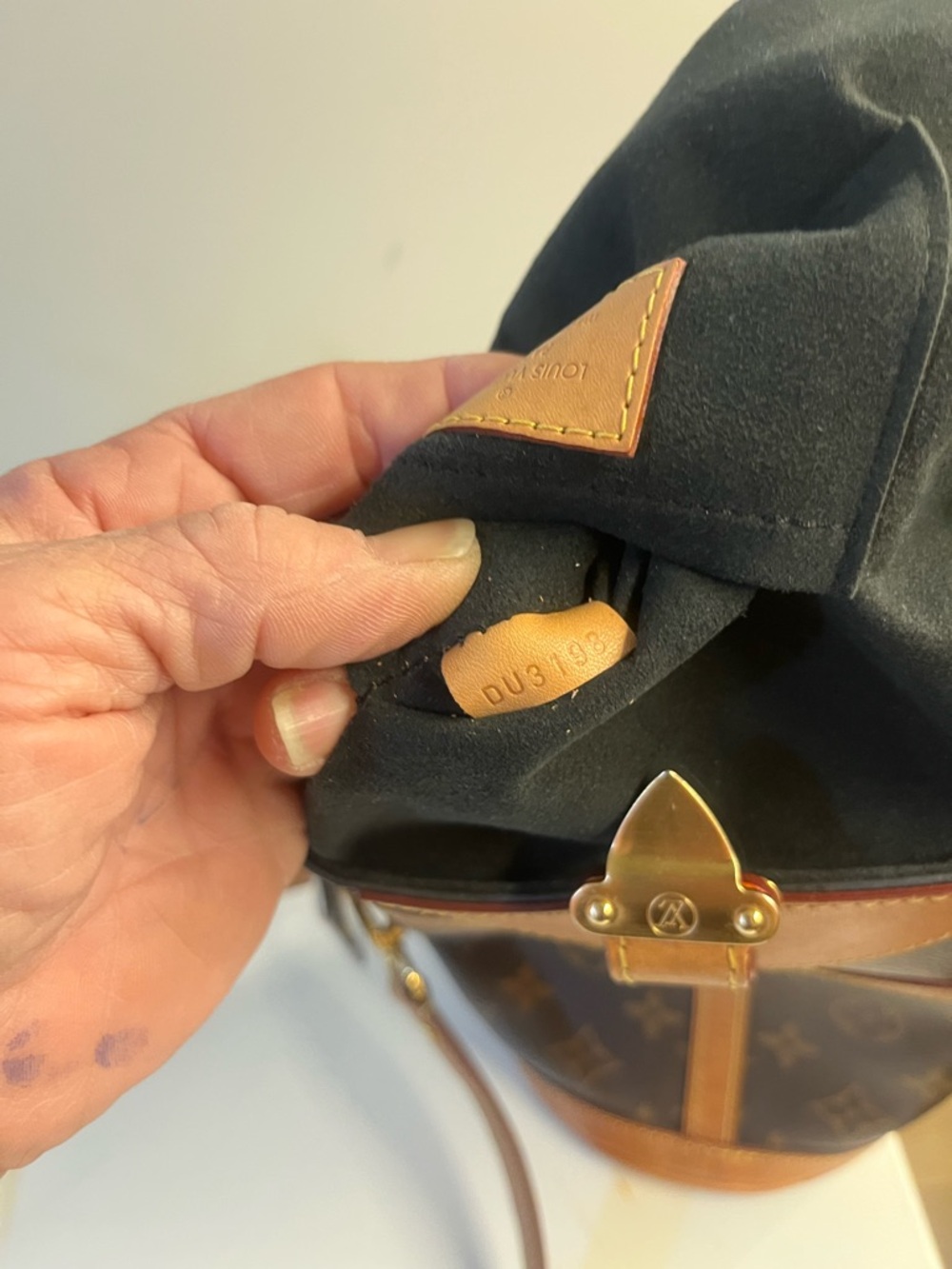 Louis Vuitton Monogram Canvas Bucket Crossbody in Brown and Natural - Picture 11 of 17